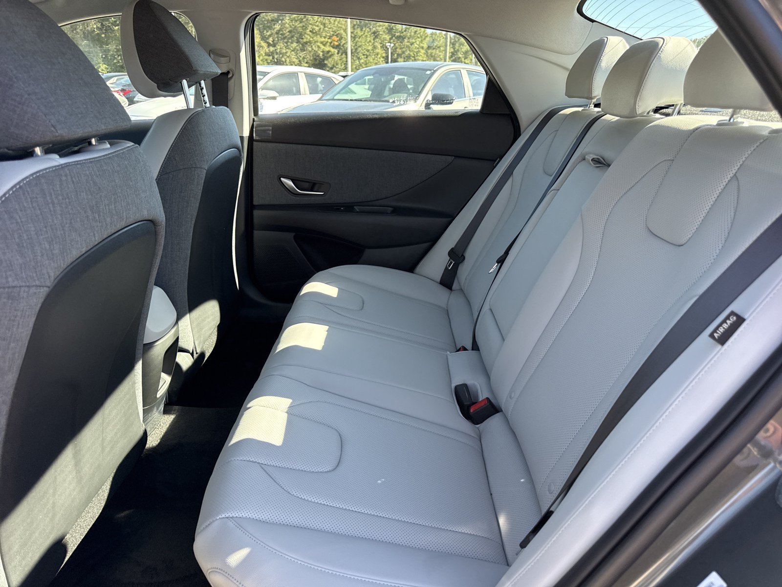 New 2026 Hyundai Elantra SEL Sport FWD image 12
