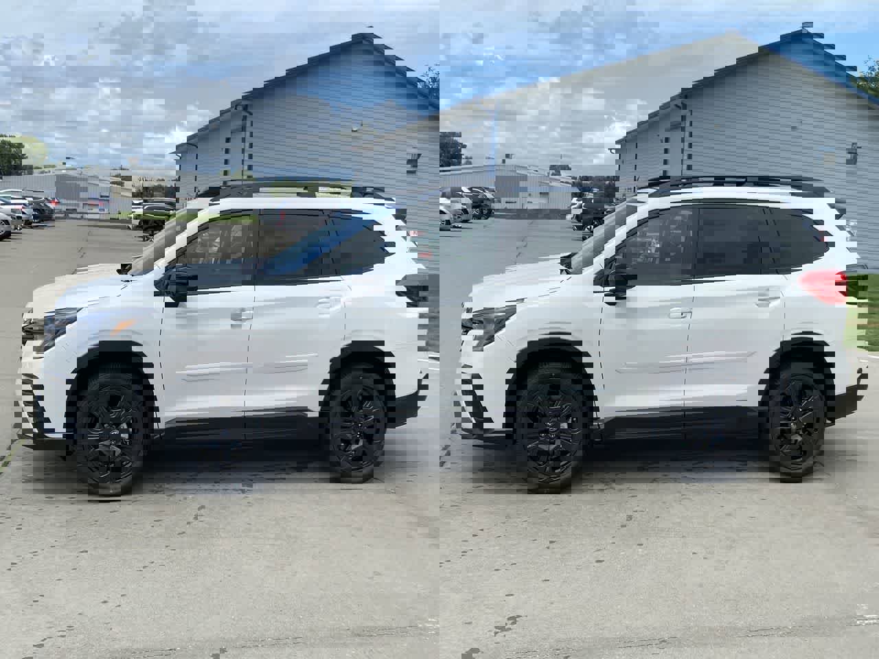 New 2025 Subaru Ascent Onyx Edition image 3