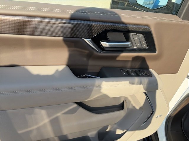 New 2026 GMC Yukon XL Elevation w/ LPO, Floor Liner Package image 17