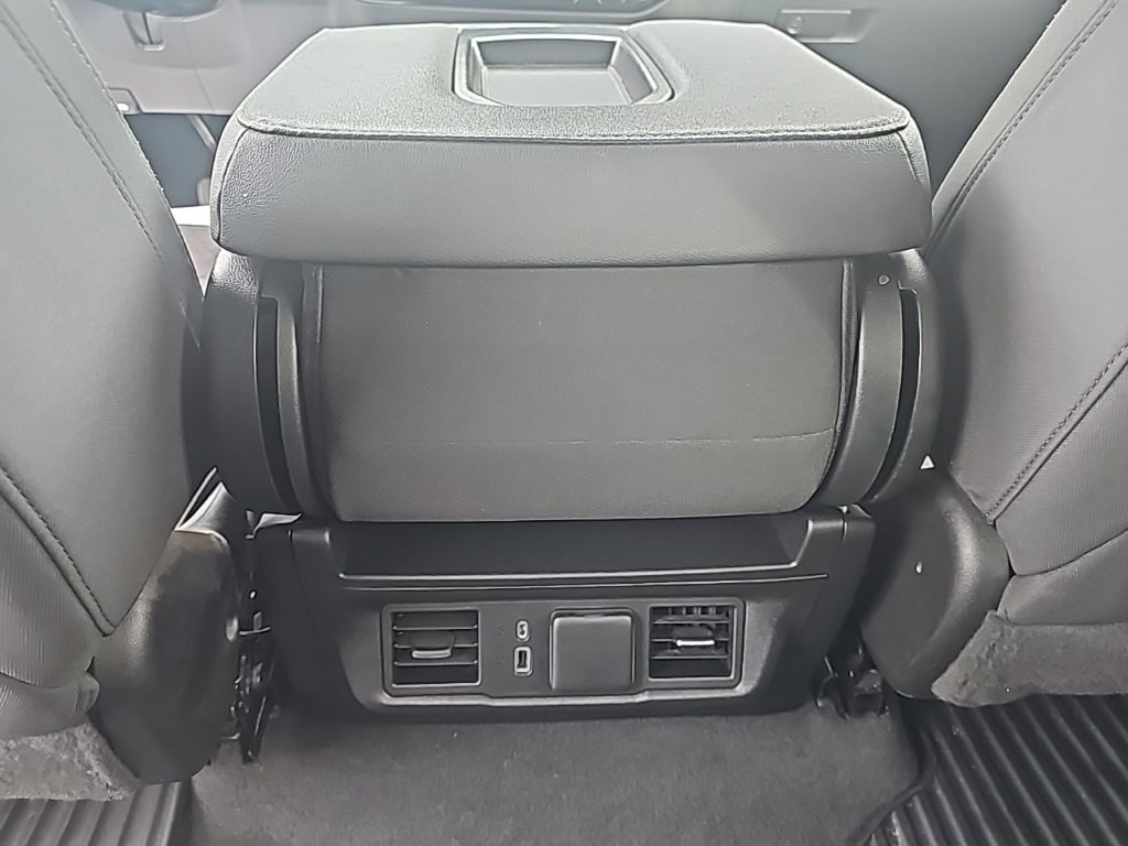 Used 2022 Chevrolet Silverado 1500 LT image 14