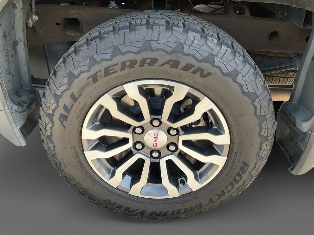 Used 2024 GMC Sierra 1500 Denali Ultimate AWD/4WD image 8