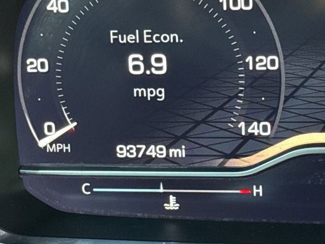 Used 2022 GMC Yukon AT4 image 29