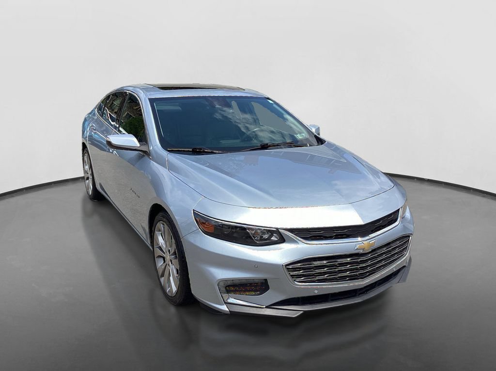 Used 2017 Chevrolet Malibu Premier w/ Premier Sun and Wheel Package FWD image 3