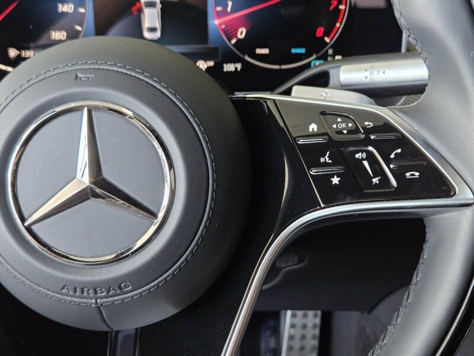 Certified 2025 Mercedes-Benz S 500 4MATIC image 27