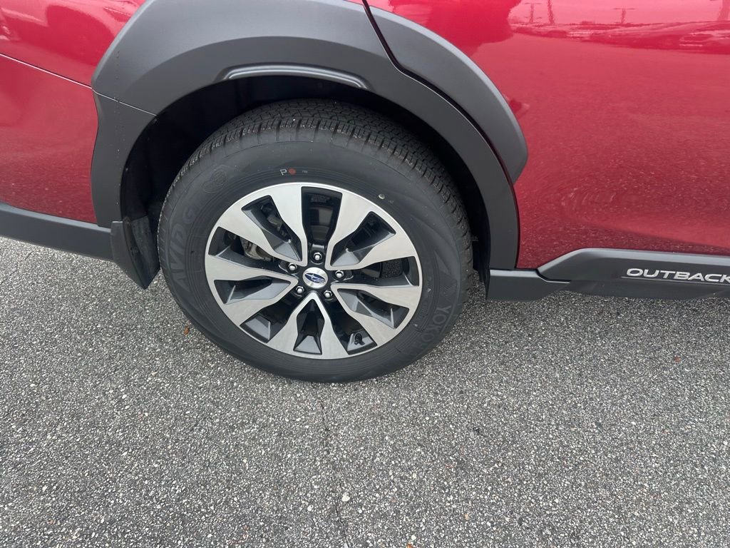 Used 2025 Subaru Outback Limited image 4