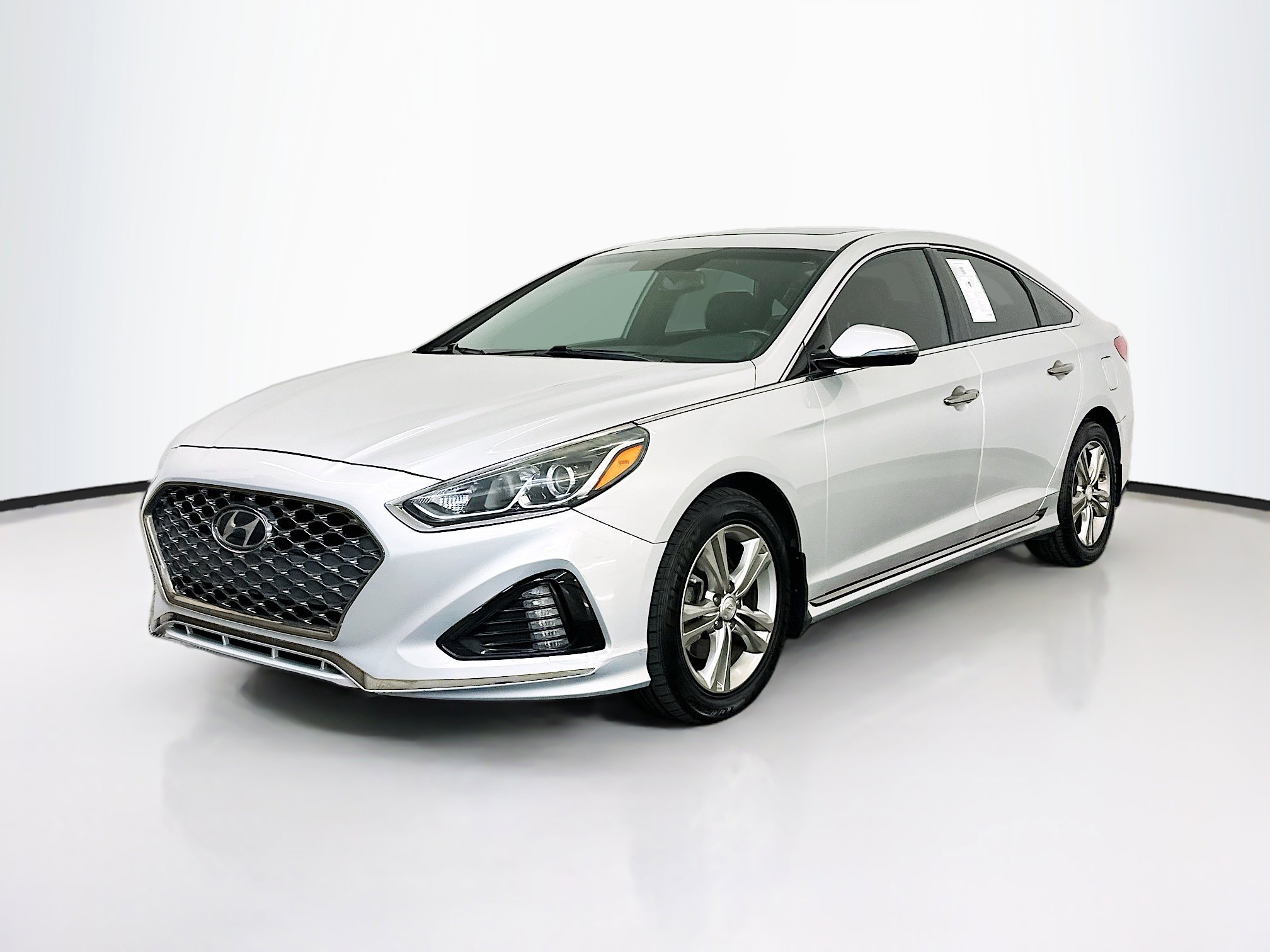 Used 2019 Hyundai Sonata Sport w/ Cargo Package image 3