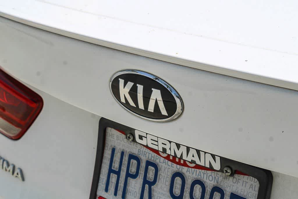 Used 2018 Kia Optima S w/ Panoramic Sunroof Package FWD image 10