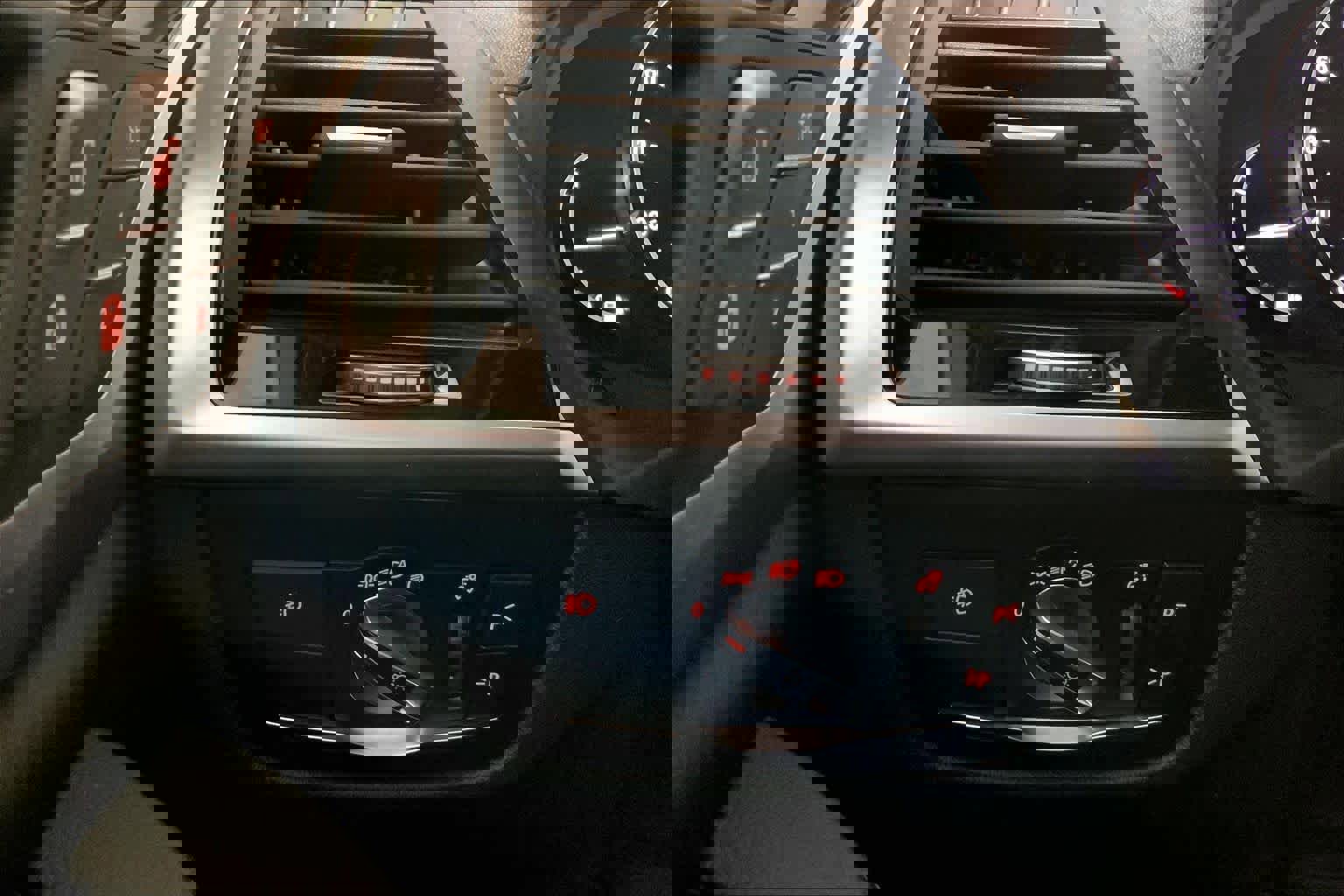 Used 2020 BMW X3 xDrive30i w/ Convenience Package image 33