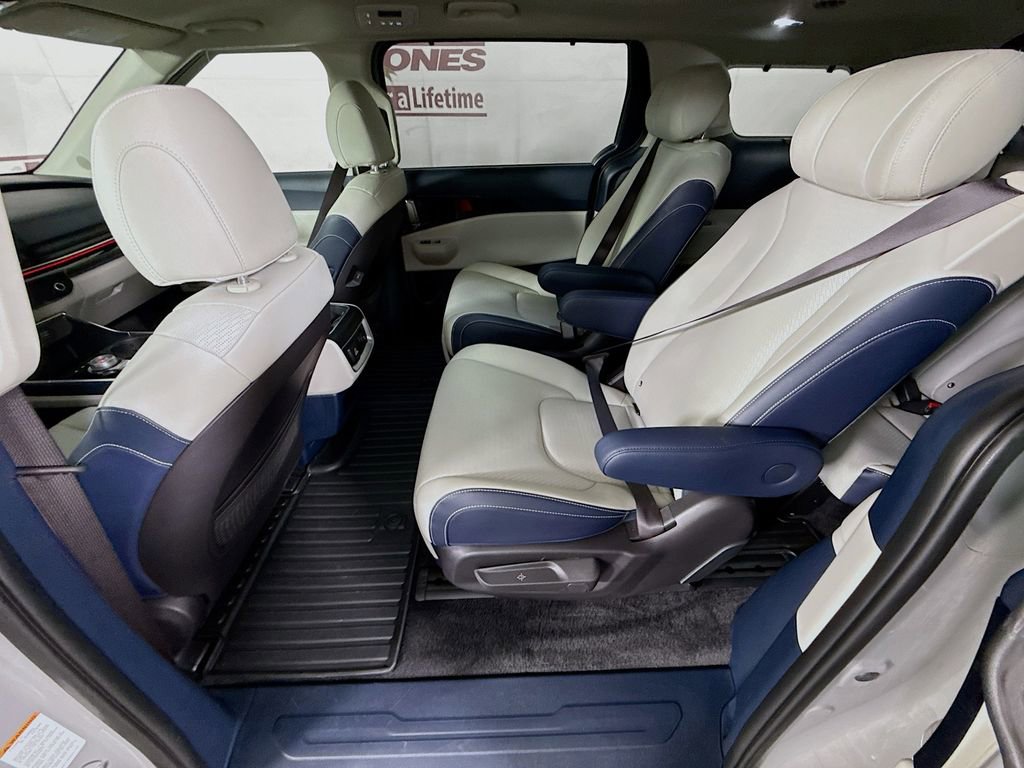 Used 2026 Kia Carnival SX Prestige FWD image 29