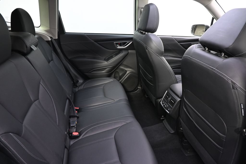 Certified 2023 Subaru Forester Touring AWD/4WD image 18