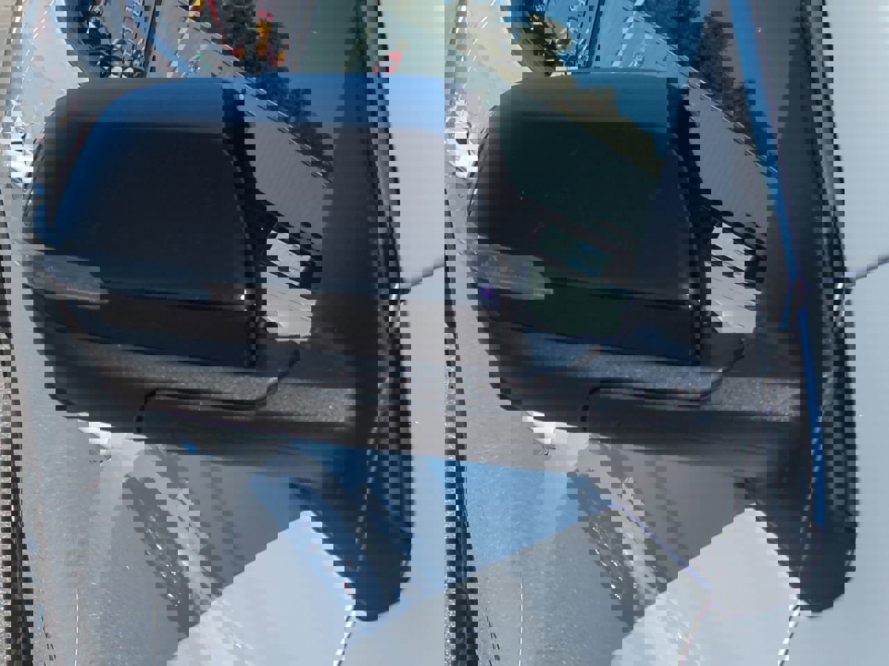 Used 2025 GMC Acadia Elevation image 12