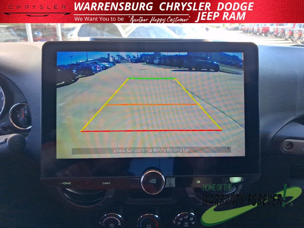 Used 2015 Jeep Wrangler Sport w/ Connectivity Group AWD/4WD image 22