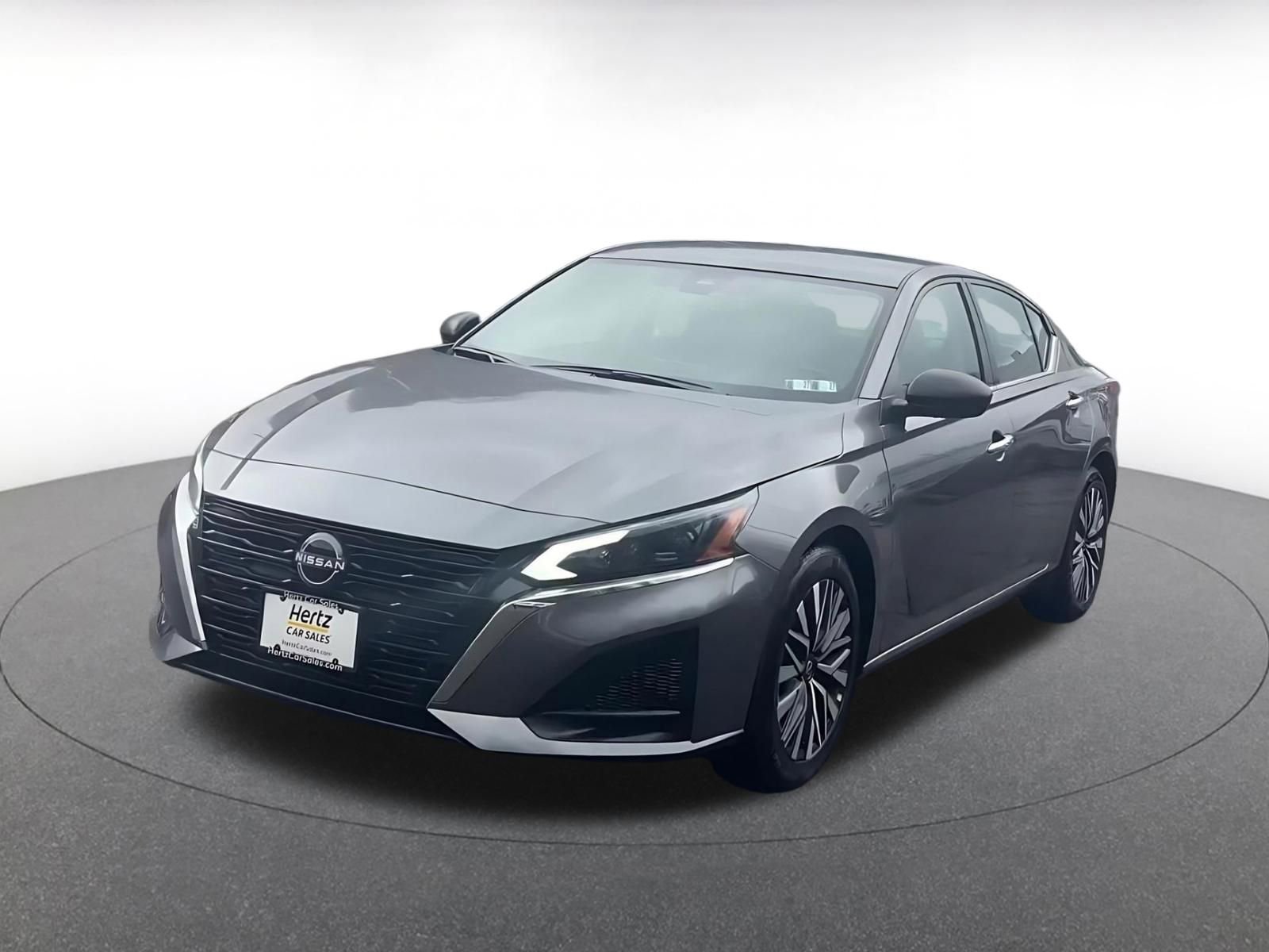 Used 2025 Nissan Altima 2.5 SV FWD image 7