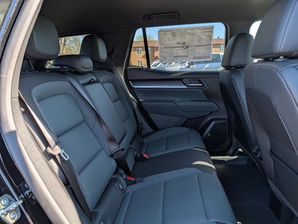 New 2026 GMC Terrain AT4 w/ Technology Package II AWD/4WD image 32