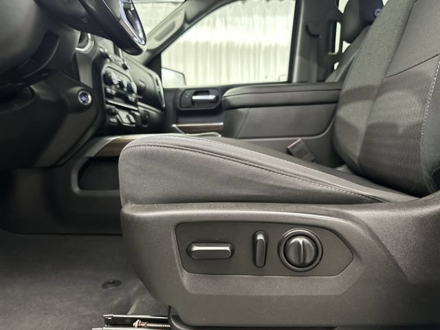 Used 2019 Chevrolet Silverado 1500 LT Trail Boss AWD/4WD image 16