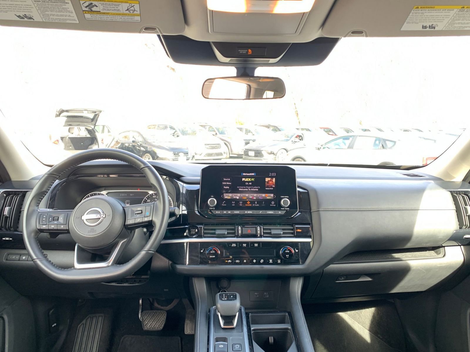 Used 2025 Nissan Pathfinder SV image 36