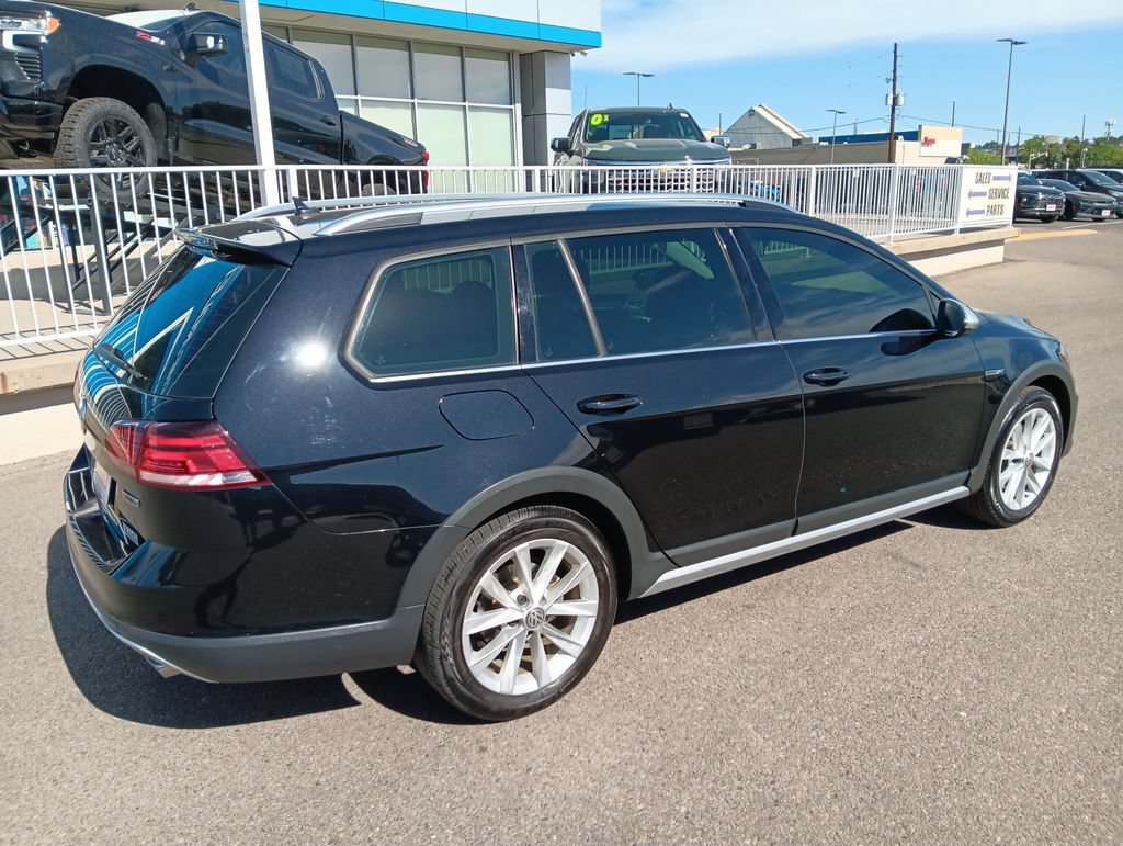 Used 2019 Volkswagen Golf Alltrack S AWD/4WD image 5