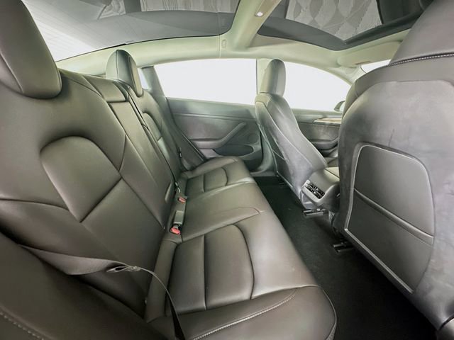 Used 2023 Tesla Model 3 Standard Range image 27