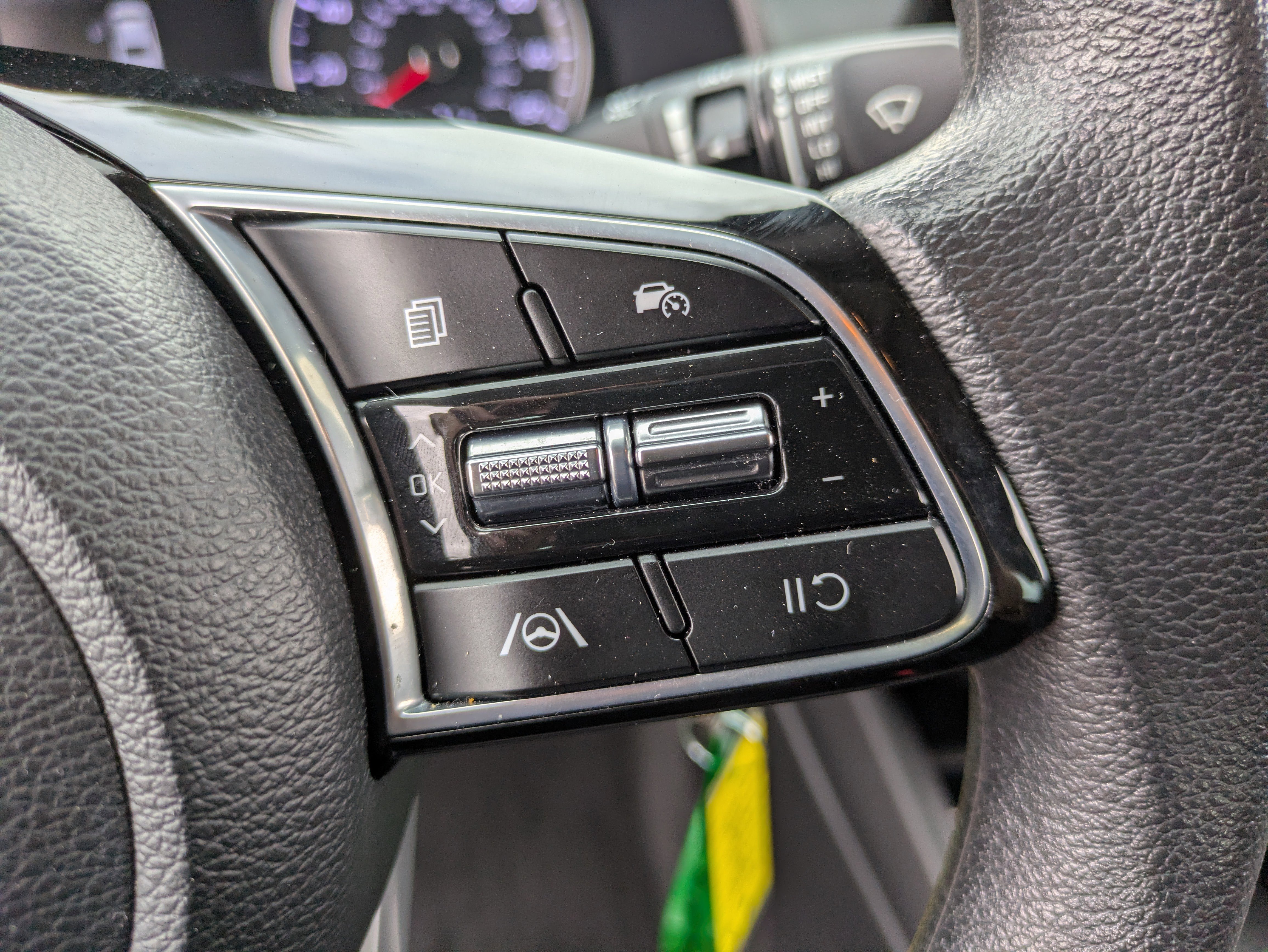 Used 2023 Kia Forte LXS w/ LXS Technology Package image 27