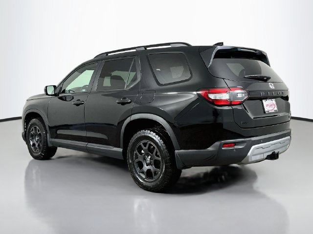 Certified 2024 Honda Pilot TrailSport image 19