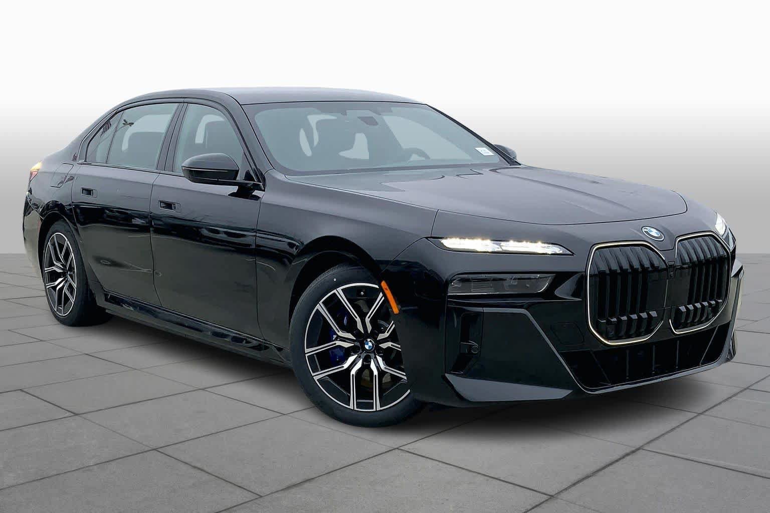 New 2026 BMW 750e xDrive w/ Executive Package AWD/4WD image 2