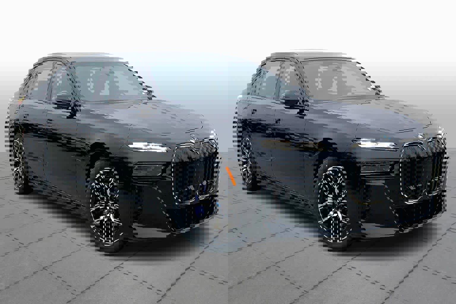 Used 2026 BMW 750e xDrive 750e xDrive w/ Executive Package image 2