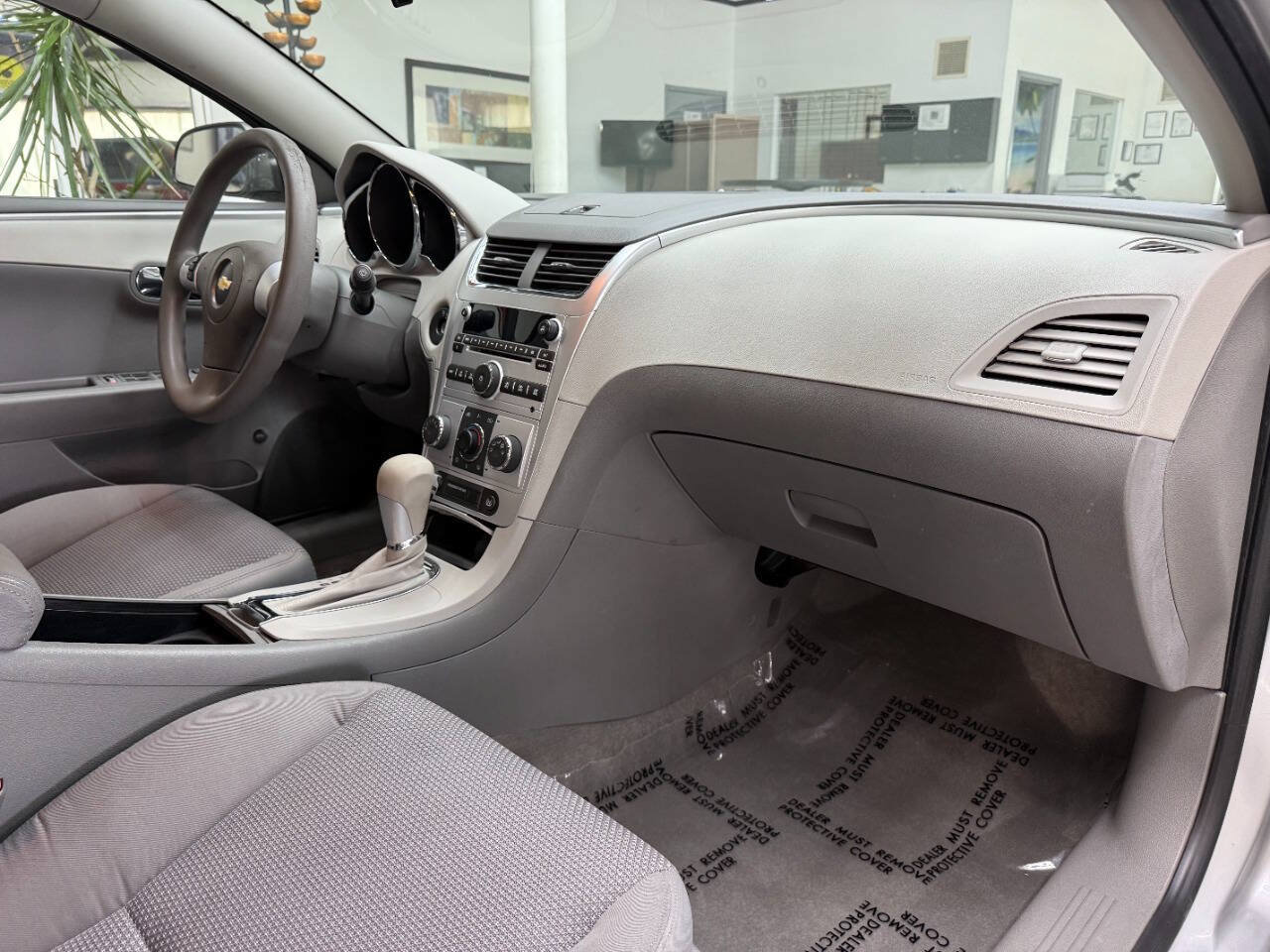 Used 2011 Chevrolet Malibu LS FWD image 18