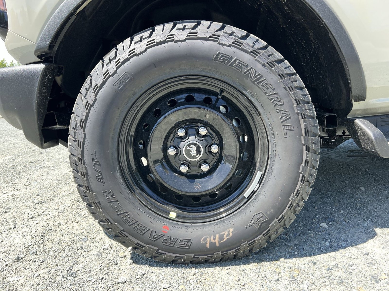 New 2026 Ford Bronco Outer Banks AWD/4WD image 12