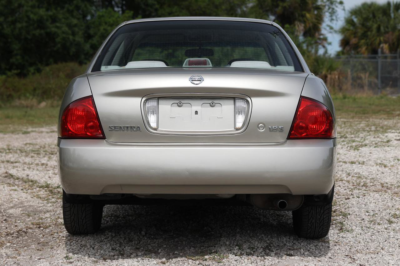 Used 2004 Nissan Sentra S FWD image 7