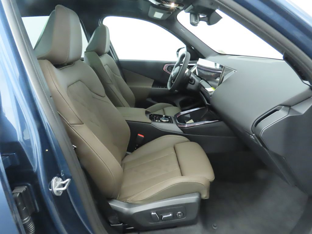 Certified 2025 BMW X3 xDrive30i w/ Convenience Package image 21