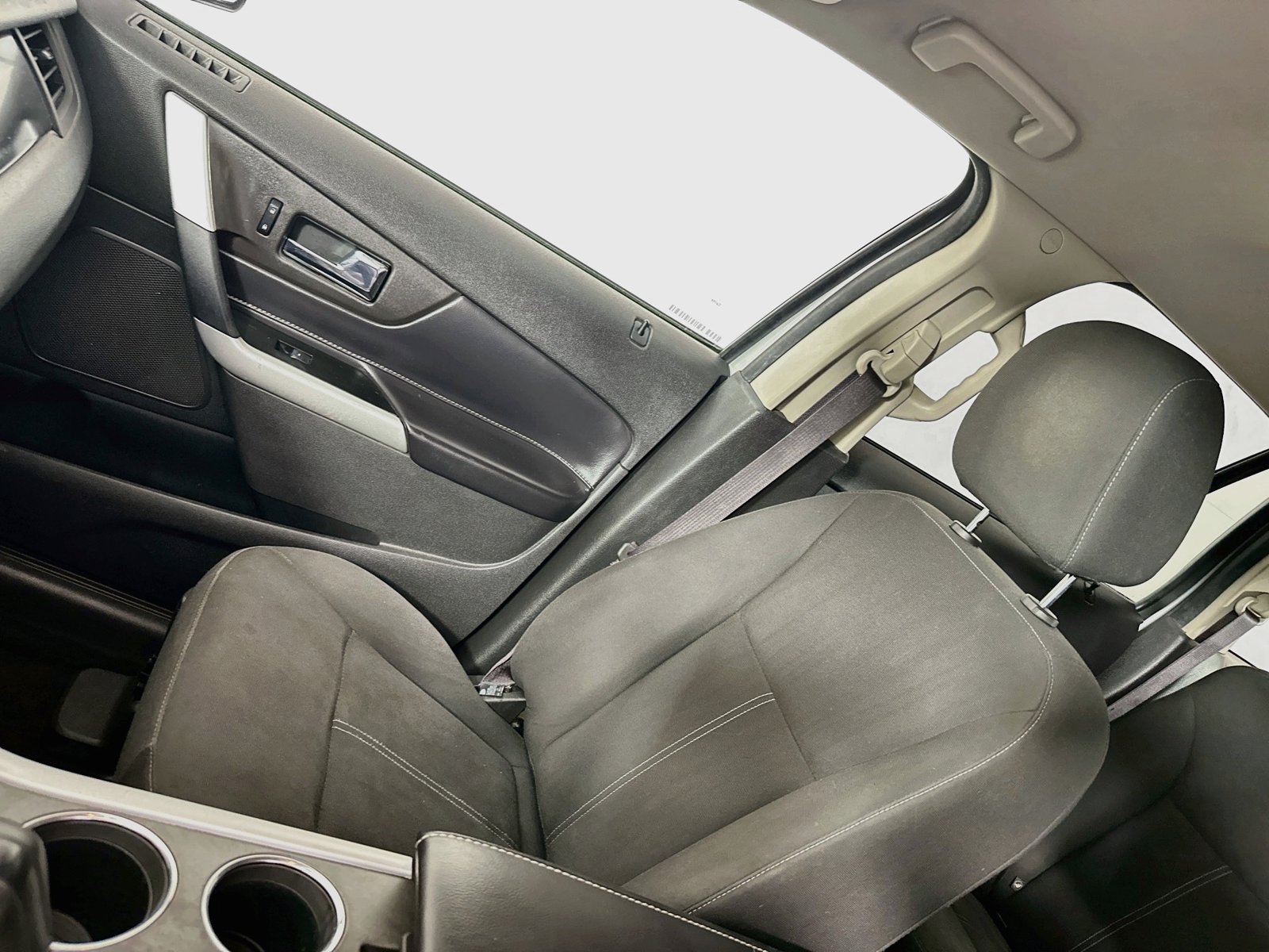 Used 2013 Ford Edge SE FWD image 21