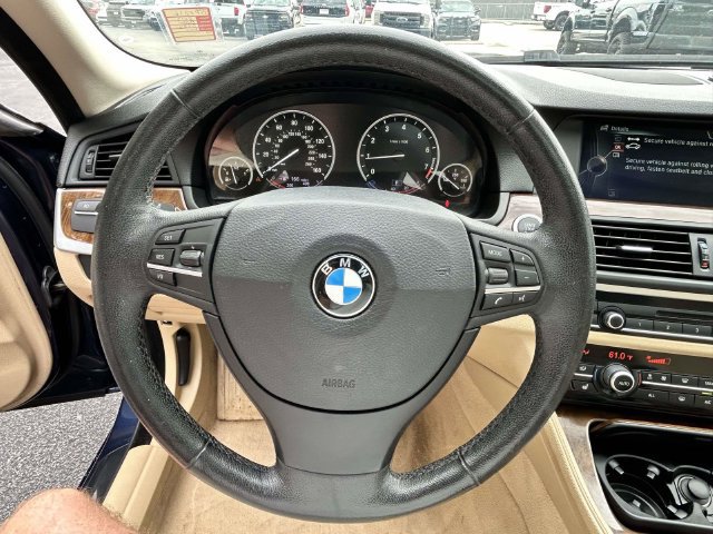 Used 2013 BMW 528i xDrive Sedan AWD/4WD image 33