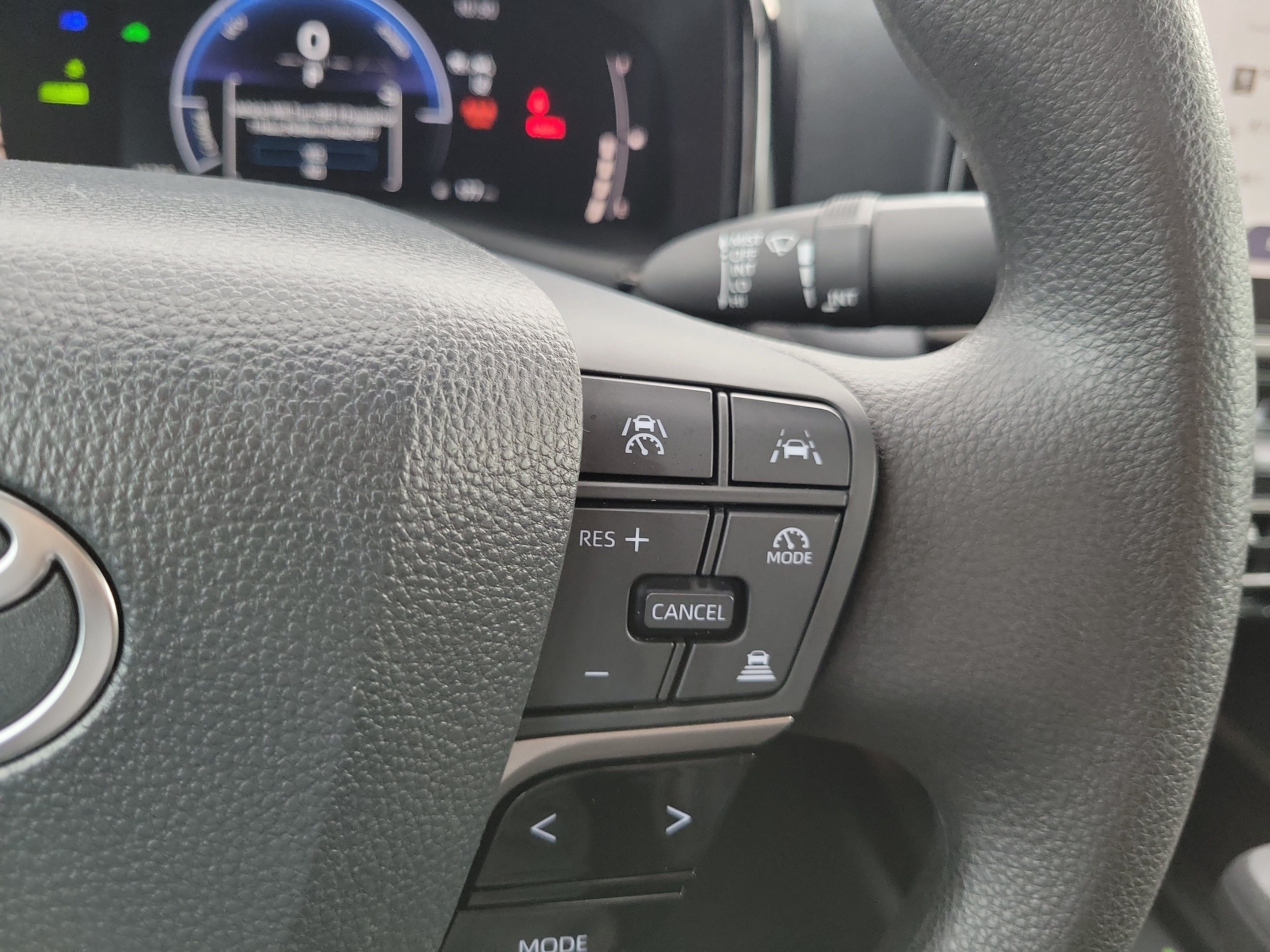 Used 2025 Toyota Camry LE w/ Convenience Package FWD image 21