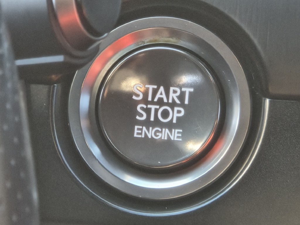 Used 2022 Lexus UX 200 F Sport w/ F Sport Premium Package FWD image 21
