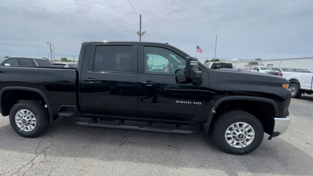 New 2026 Chevrolet Silverado 2500 LT w/ All Star Edition AWD/4WD image 3