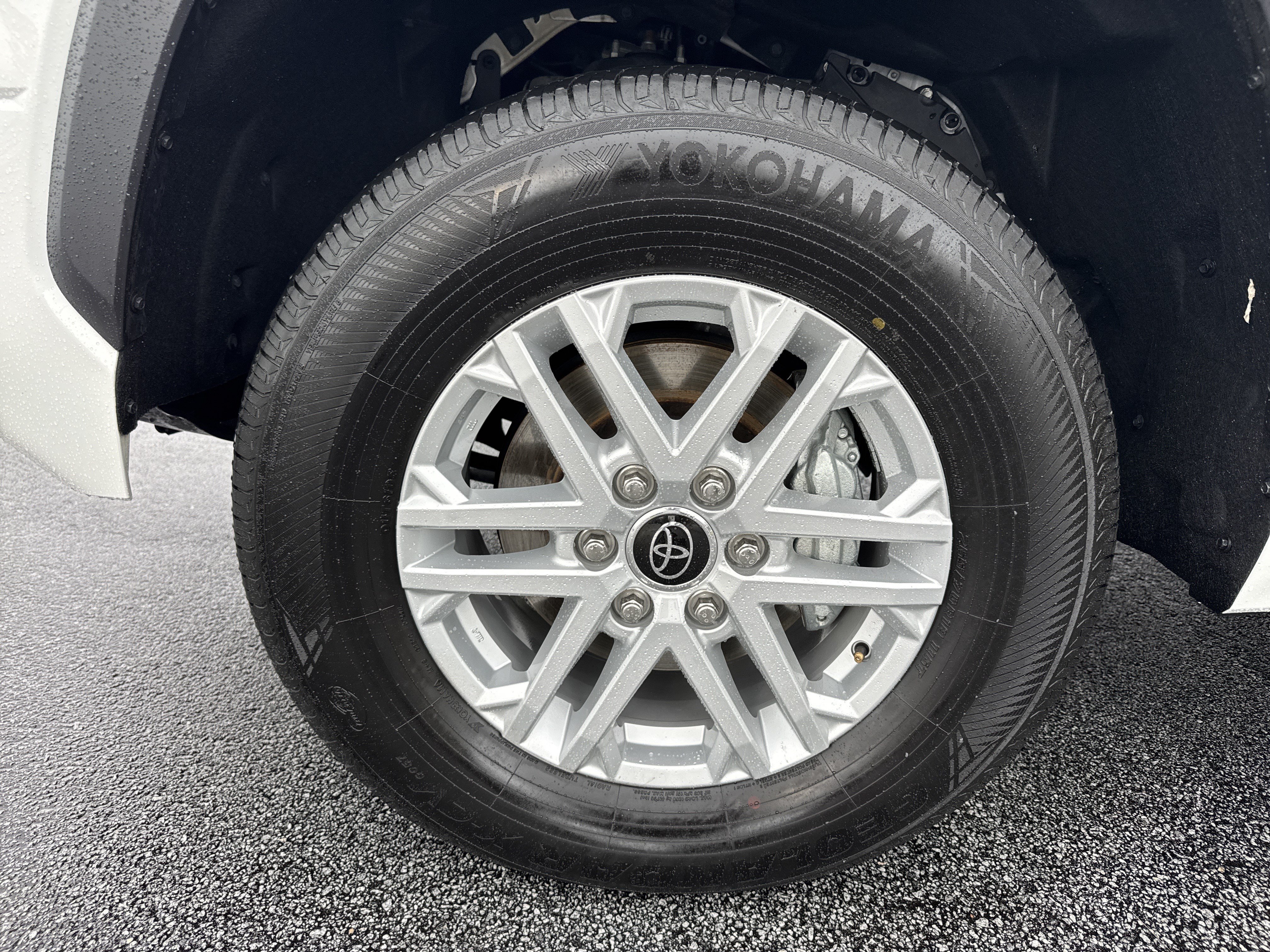 Used 2024 Toyota Tundra SR5 w/ SR5 Premium Package AWD/4WD image 13