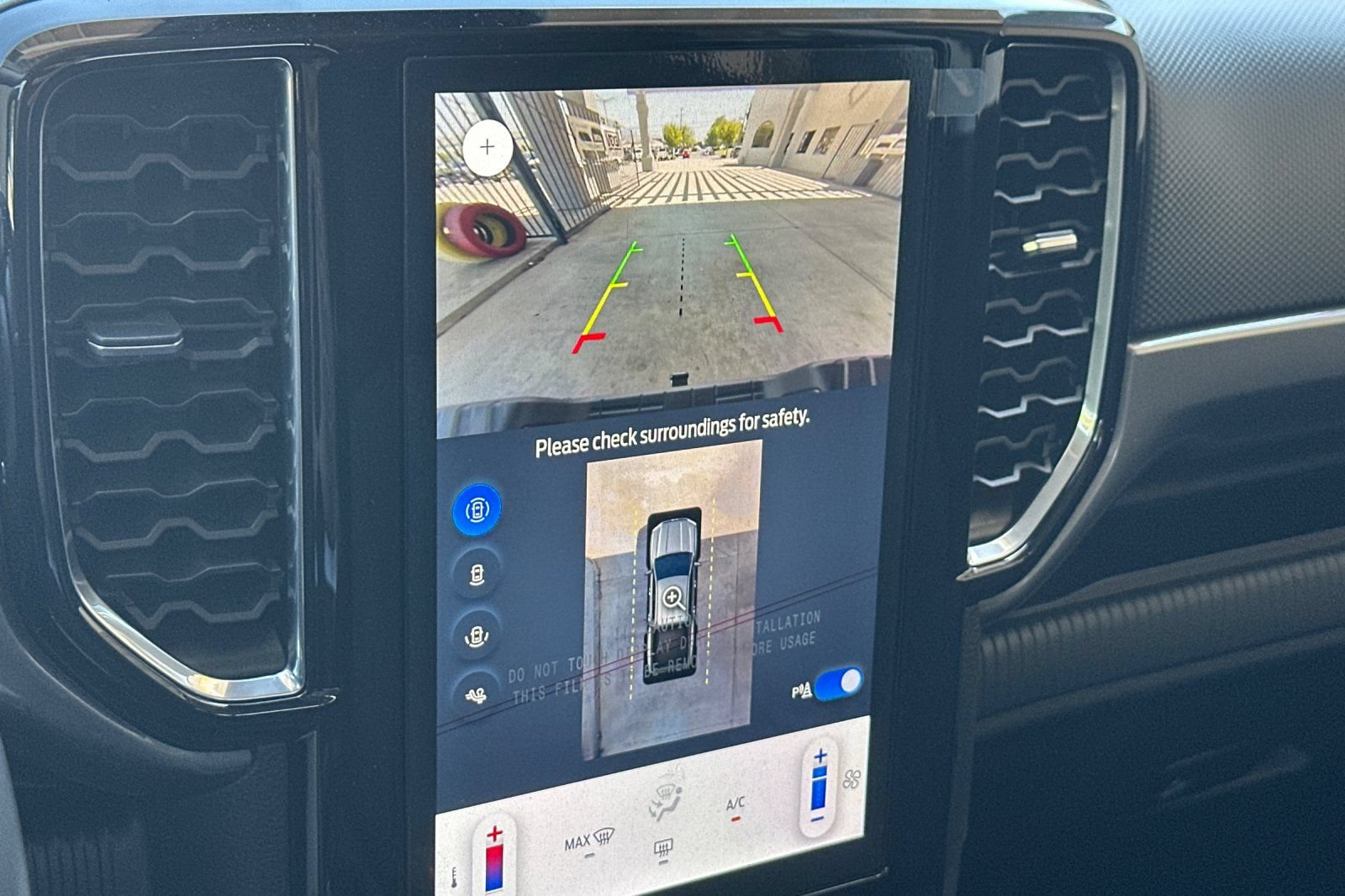 New 2026 Ford Ranger XLT w/ Technology Package RWD image 18