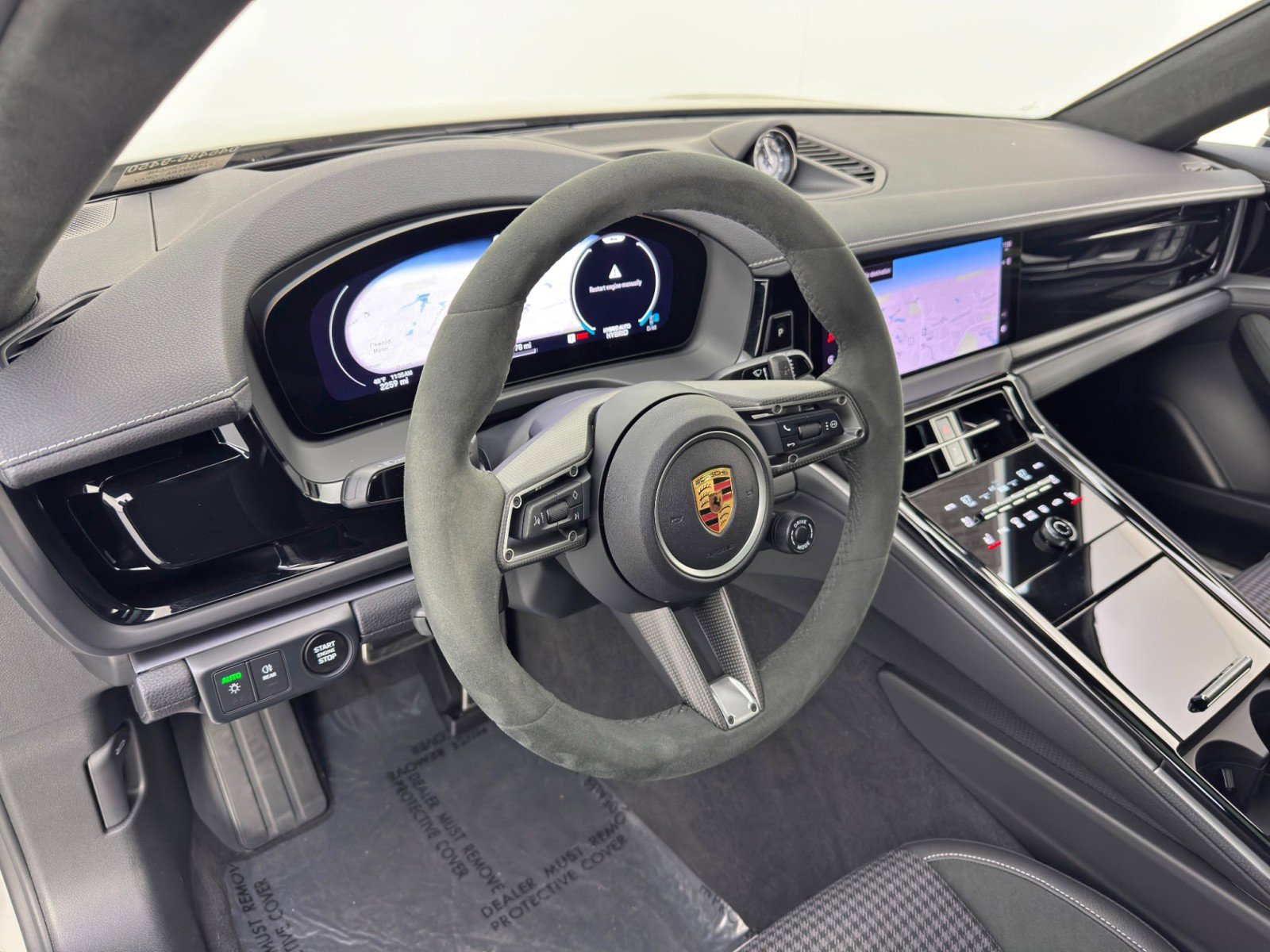 Used 2025 Porsche Panamera 4 w/ Premium Package image 14