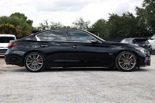 Used 2018 INFINITI Q50 Red Sport 400 w/ Sensory Package (Sport) RWD image 16