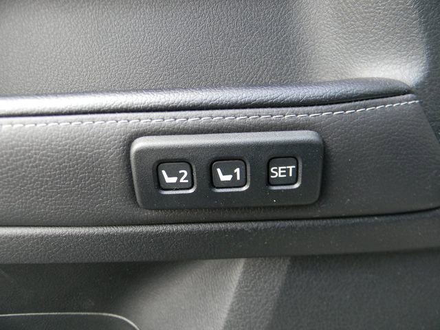 Used 2023 Toyota 4Runner Limited AWD/4WD image 22
