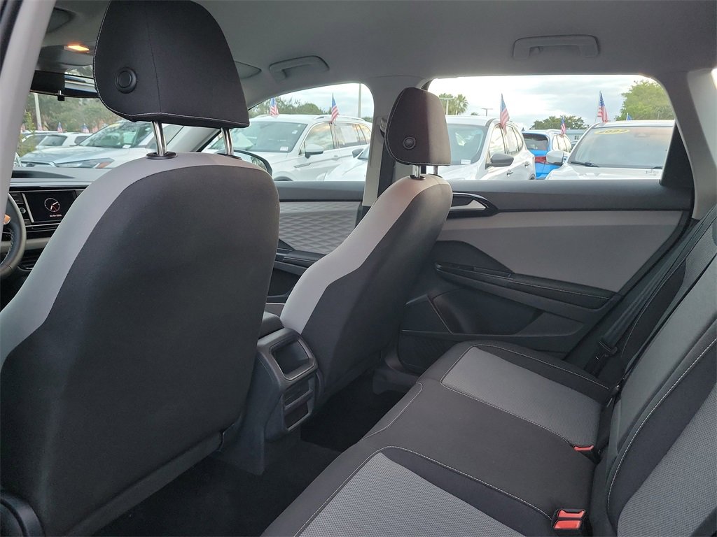 Certified 2024 Volkswagen Taos S image 7
