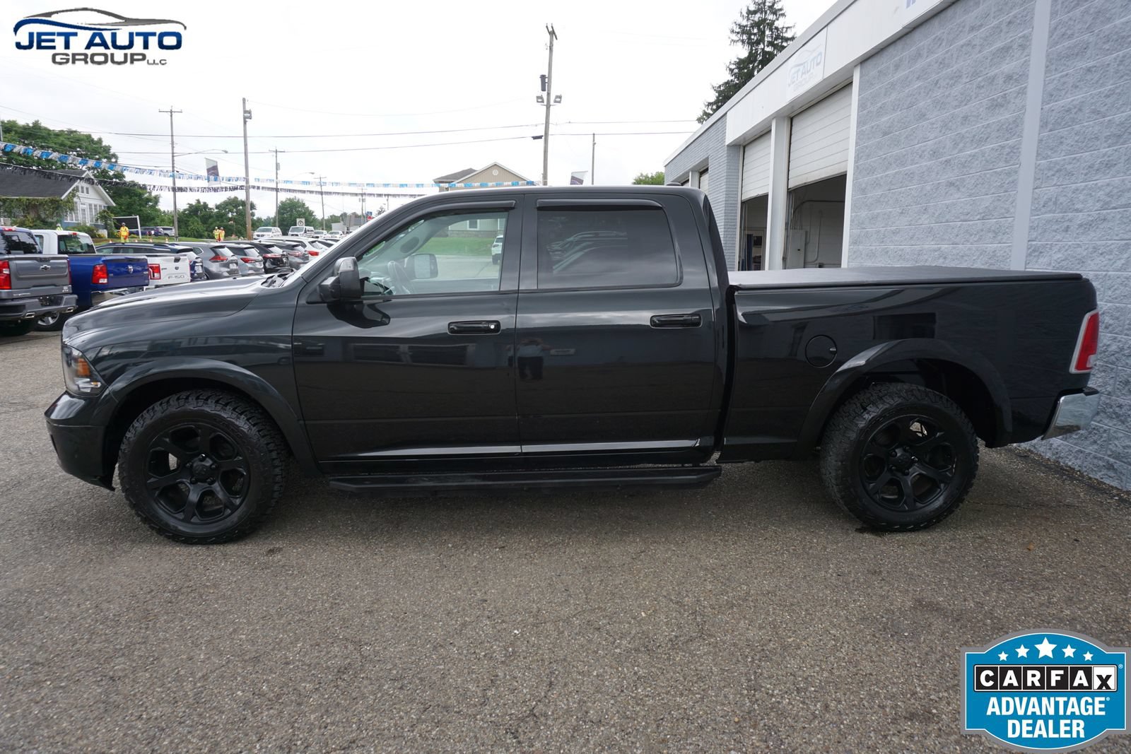 Used 2016 RAM 1500 Laramie AWD/4WD image 4