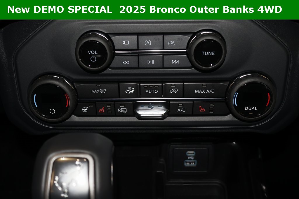 New 2025 Ford Bronco Outer Banks image 25