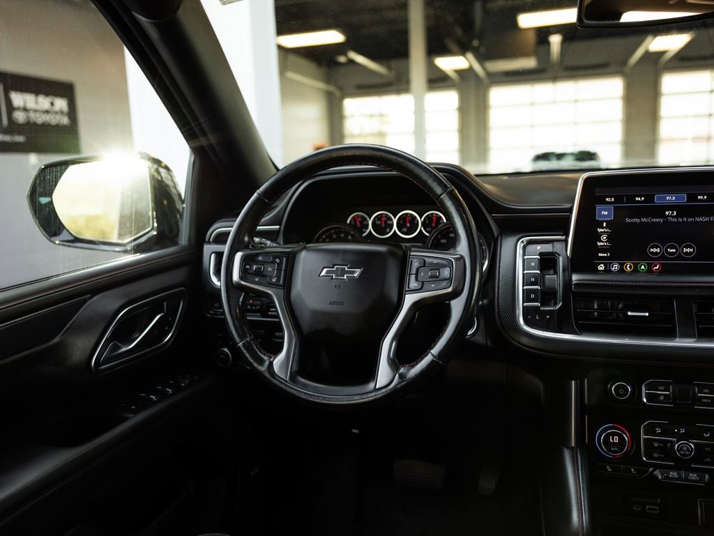 Used 2021 Chevrolet Suburban RST w/ Luxury Package AWD/4WD image 14