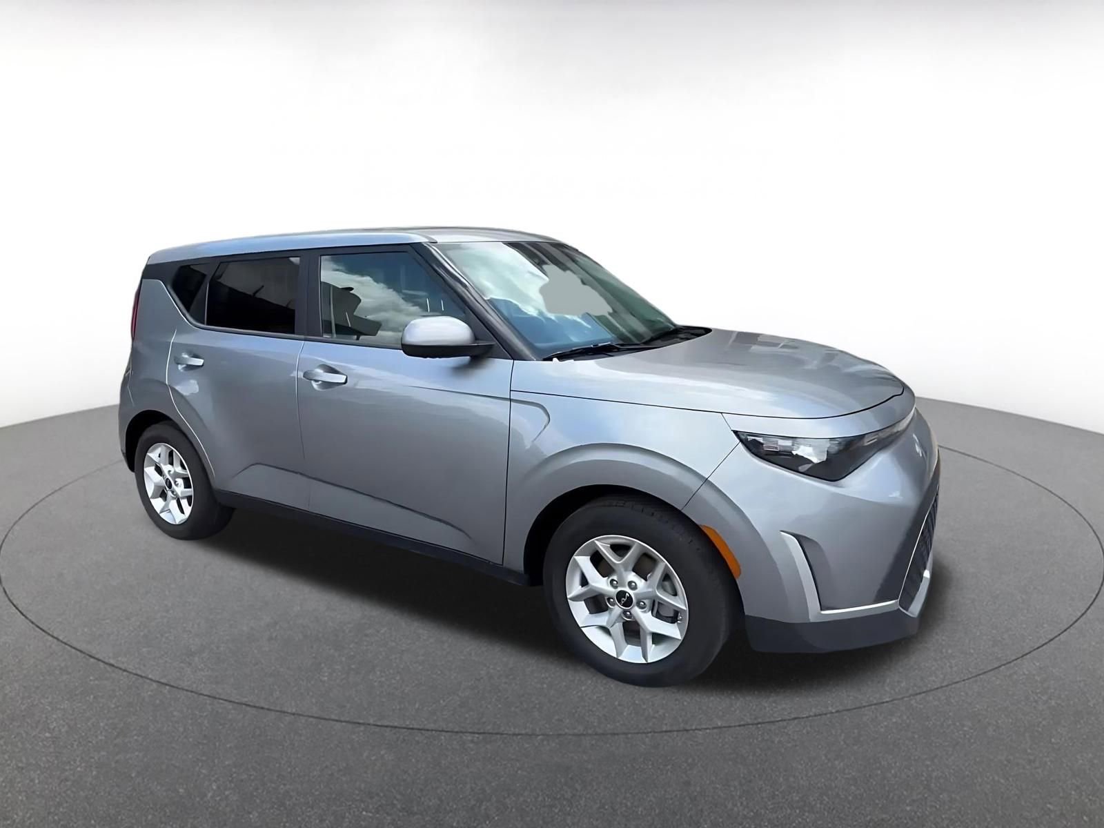 Used 2025 Kia Soul LX w/ LX Technology Package FWD video 2