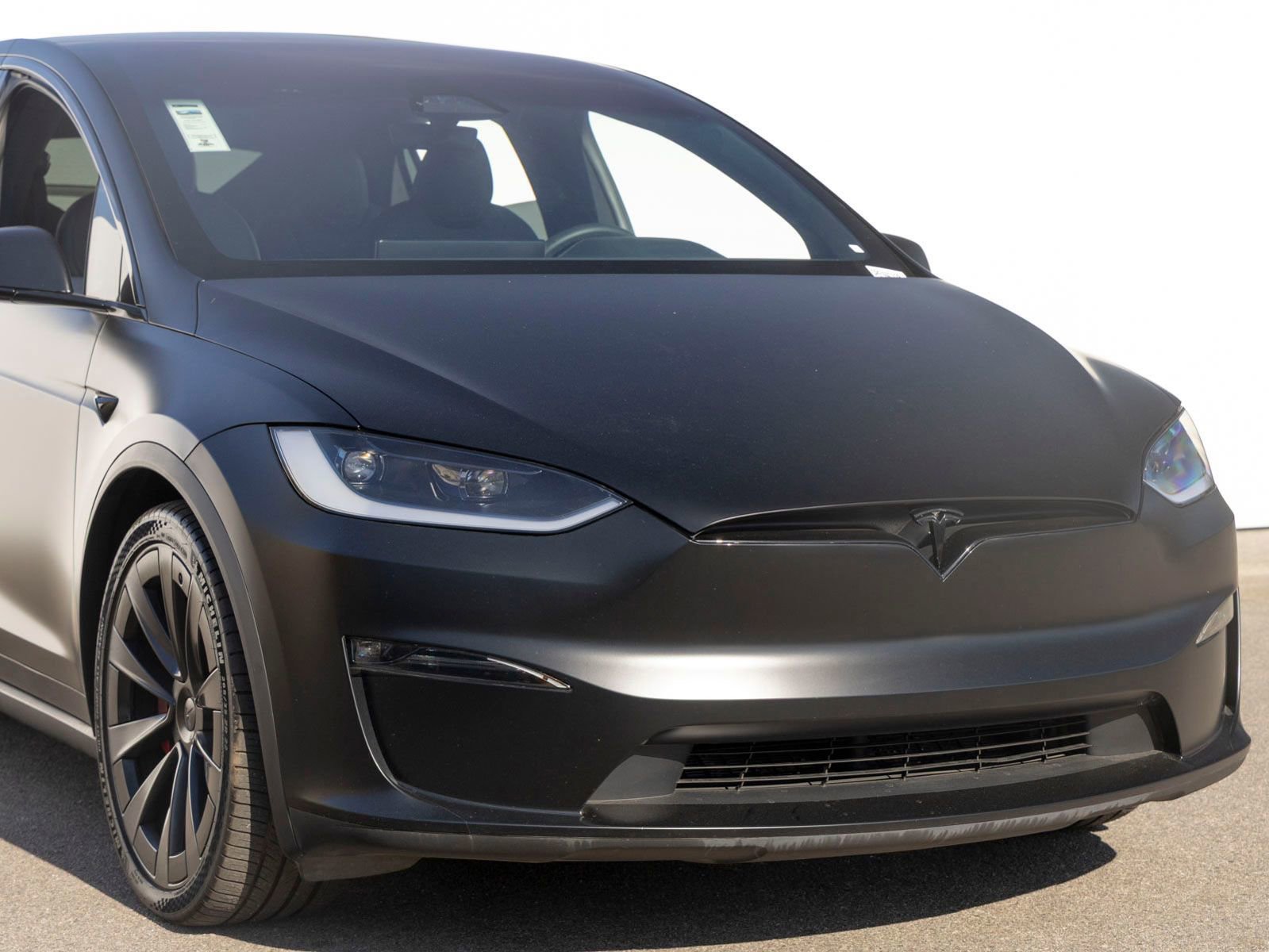 Used 2024 Tesla Model X Plaid AWD/4WD image 3