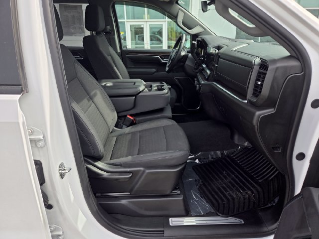 Used 2026 Chevrolet Silverado 1500 LT AWD/4WD image 10