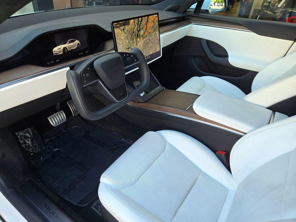 Used 2022 Tesla Model S image 9