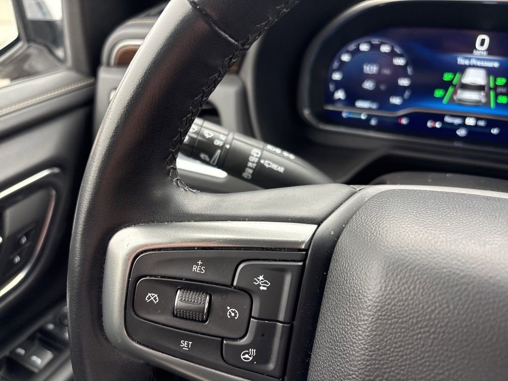 Used 2023 Chevrolet Suburban Premier image 55