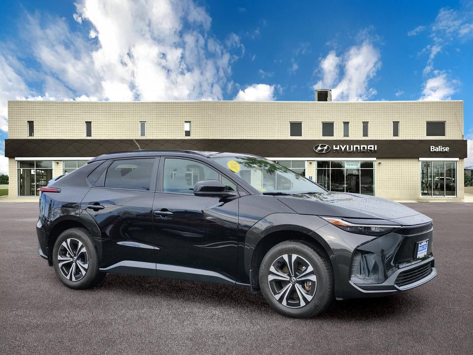 Used 2024 Toyota bZ4X AWD w/ Weather Package